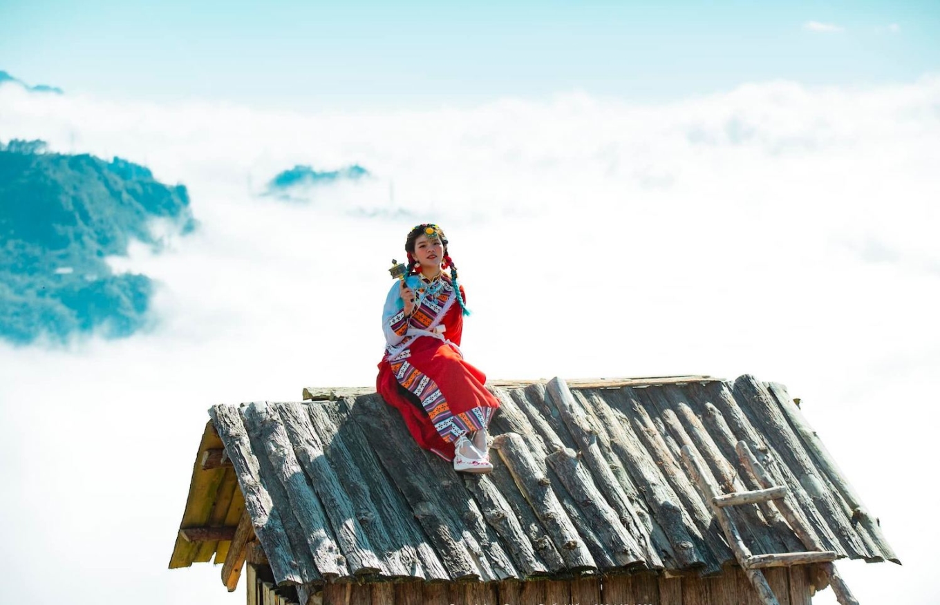 TSTtourist-du-khach-chup-anh-phong-cach-tay-tang-o-sa-pa-3