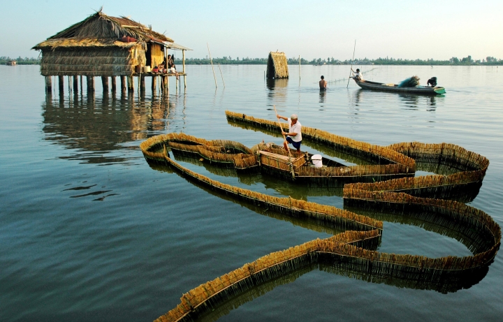 TSTtourist-bien-ho-thanh-binh-o-mien-tay-noi-ngam-hoang-hon-dep-nhat-cuc-nam-to-quoc-1