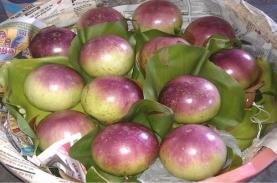 Star apples in Lo Ren-Vinh Kim