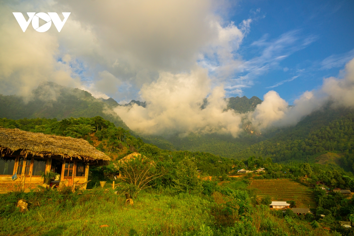 TSTtourist-sin-suoi-ho-ban-du-lich-cong-dong-nguyen-so-va-yen-binh-1