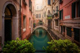 Khung cảnh mùa đông vắng lặng ở Venice