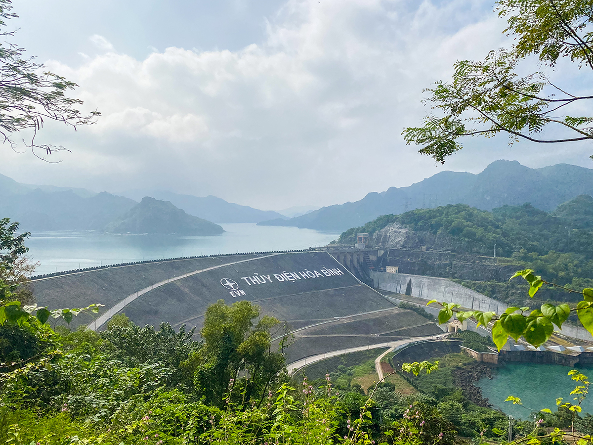 TSTtourist-mot-ngay-vi-vu-thanh-pho-hoa-binh-3