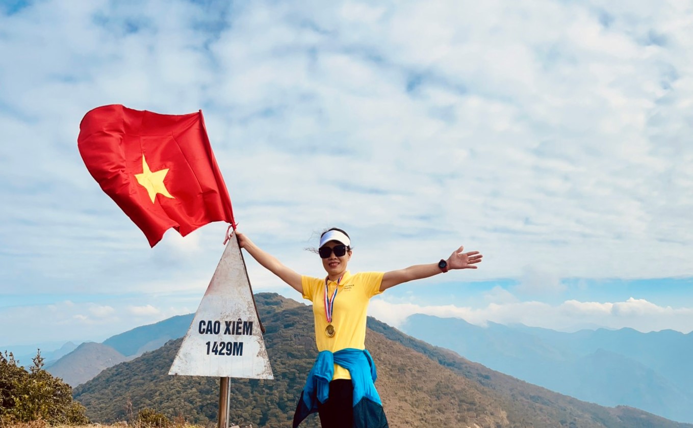 TSTtourist-mot-ngay-chinh-phuc-noc-nha-quang-ninh-3