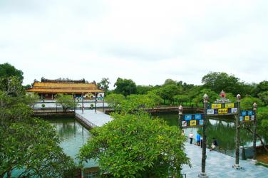 Huế